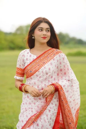 প্রিমিয়াম বুটিক শাড়ি, এম্বয়ডারী এবং সুতার কাজ করা সাথে রানিং ব্লাউস পিস থাকবে (Code PBS202)