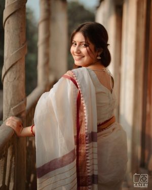 বাহারি দেশীয় সফট কটন সুতি শাড়ি - সুতার কাজের অনন্য সৌন্দর্য! (কোড: 608)
