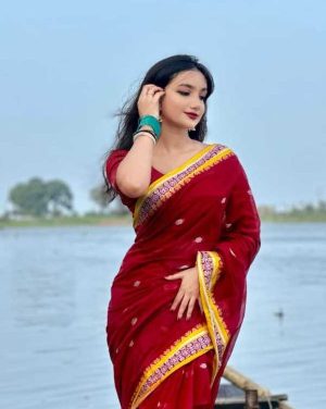 বাহারি দেশীয় সফট কটন সুতি শাড়ি - সুতার কাজের অনন্য সৌন্দর্য! (কোড: 607)