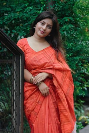 প্রিমিয়াম বুটিক শাড়ি, এম্বয়ডারী এবং সুতার কাজ করা সাথে রানিং ব্লাউস পিস থাকবে (Code PBS207)