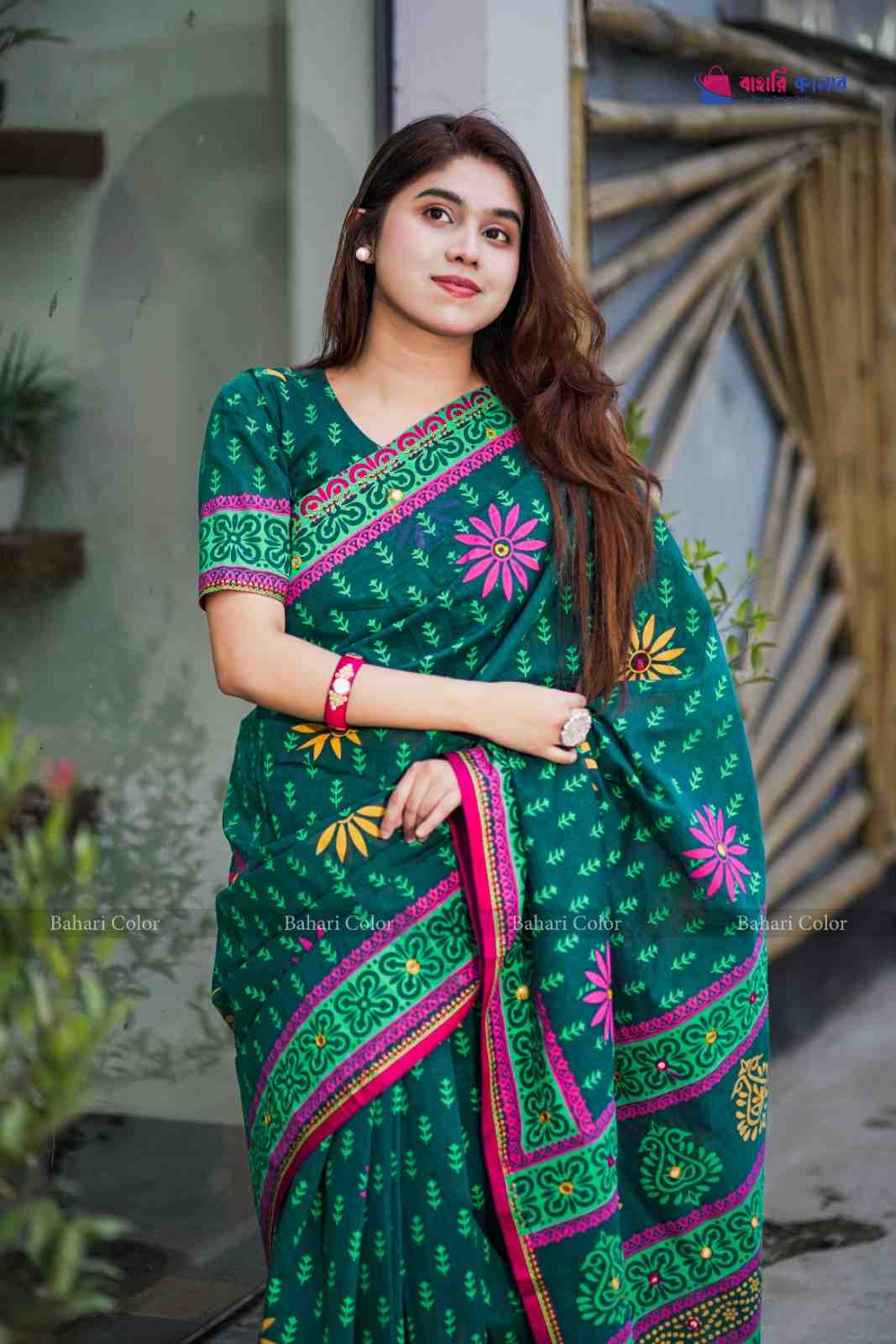 প্রিমিয়াম বুটিক শাড়ি, এম্বয়ডারী এবং সুতার কাজ করা সাথে রানিং ব্লাউস পিস থাকবে (Code PBS241)