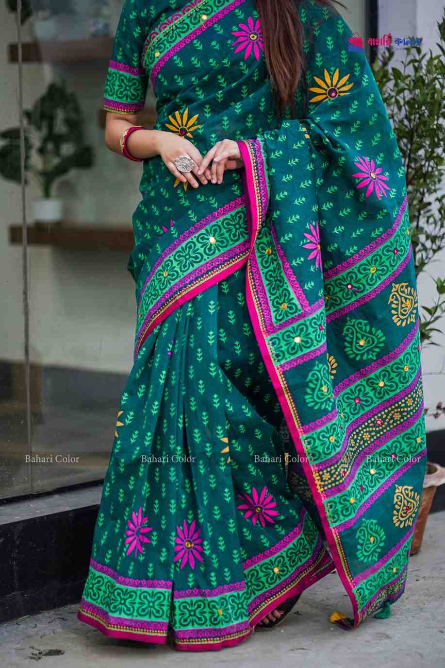 প্রিমিয়াম বুটিক শাড়ি, এম্বয়ডারী এবং সুতার কাজ করা সাথে রানিং ব্লাউস পিস থাকবে (Code PBS241) - Image 2