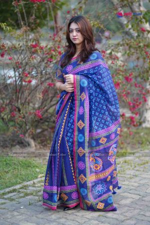 প্রিমিয়াম বুটিক শাড়ি, এম্বয়ডারী এবং সুতার কাজ করা সাথে রানিং ব্লাউস পিস থাকবে (Code PBS231)