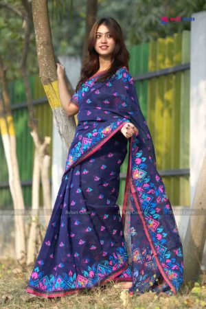 প্রিমিয়াম বুটিক শাড়ি, এম্বয়ডারী এবং সুতার কাজ করা সাথে রানিং ব্লাউস পিস থাকবে (Code PBS234)