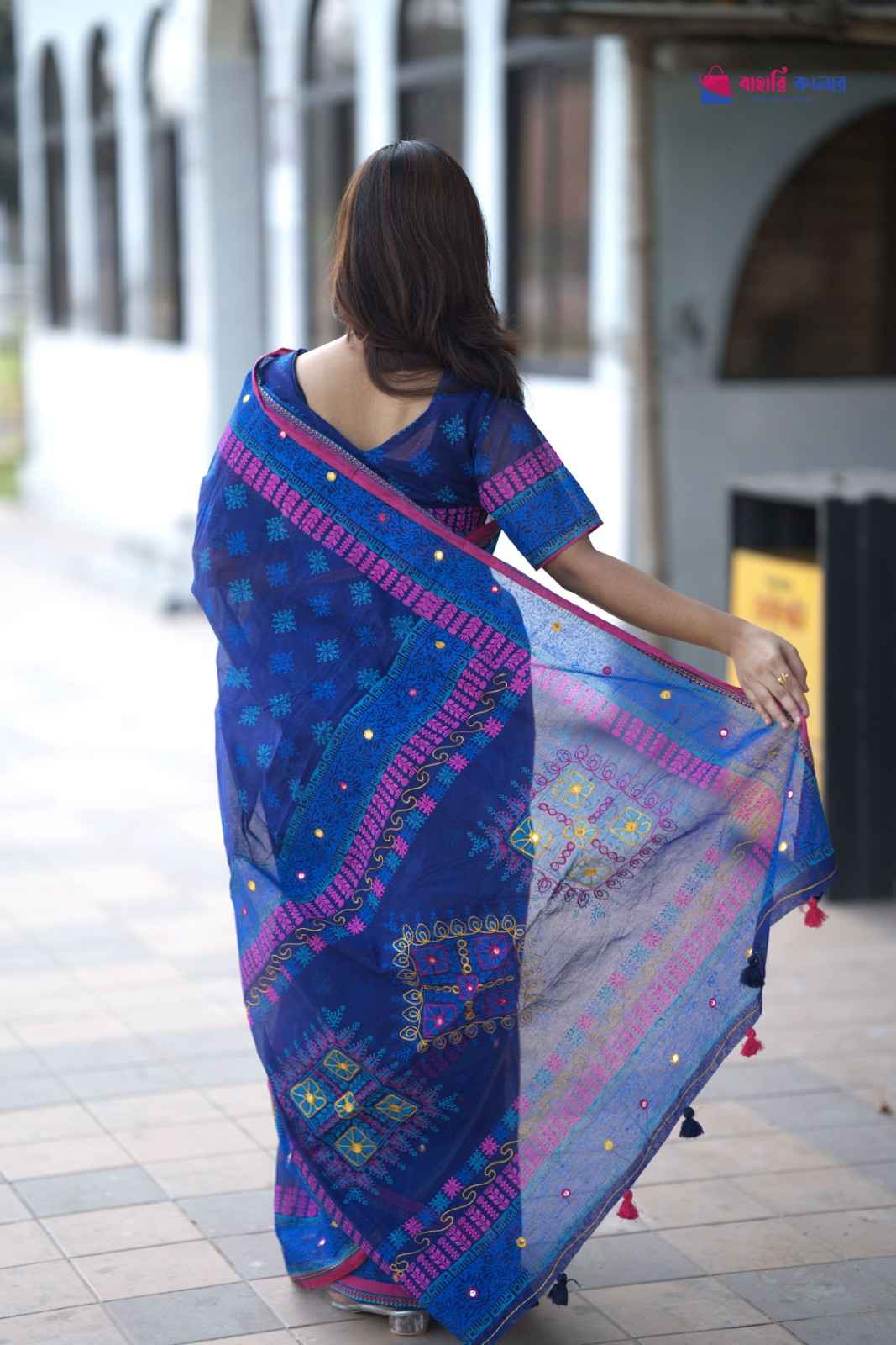 প্রিমিয়াম বুটিক শাড়ি, এম্বয়ডারী এবং সুতার কাজ করা সাথে রানিং ব্লাউস পিস থাকবে (Code PBS237) - Image 3