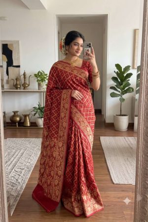 বাহারি কালার এলিগেন্ট জামদানি শাড়ি — নান্দনিক ও ক্লাসিক ডিজাইন (কোড 08)