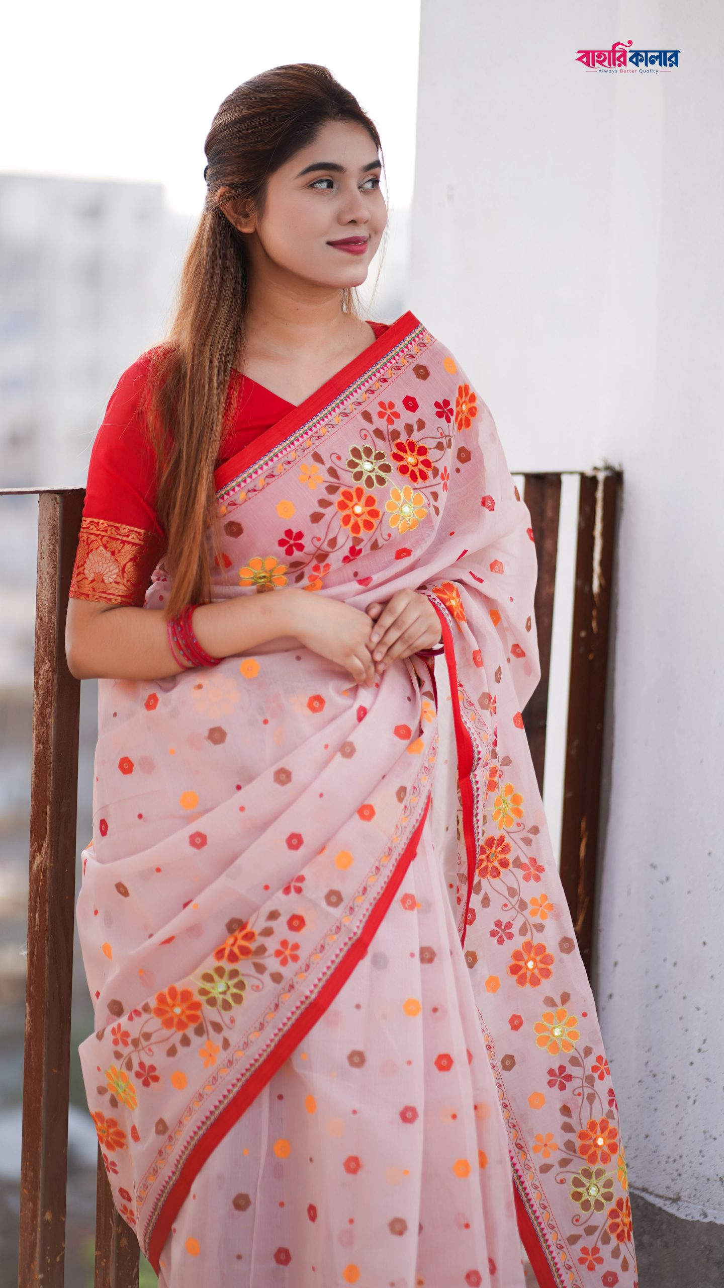 প্রিমিয়াম বুটিক শাড়ি, এম্বয়ডারী এবং সুতার কাজ করা সাথে রানিং ব্লাউস পিস থাকবে (Code 259) - Image 3