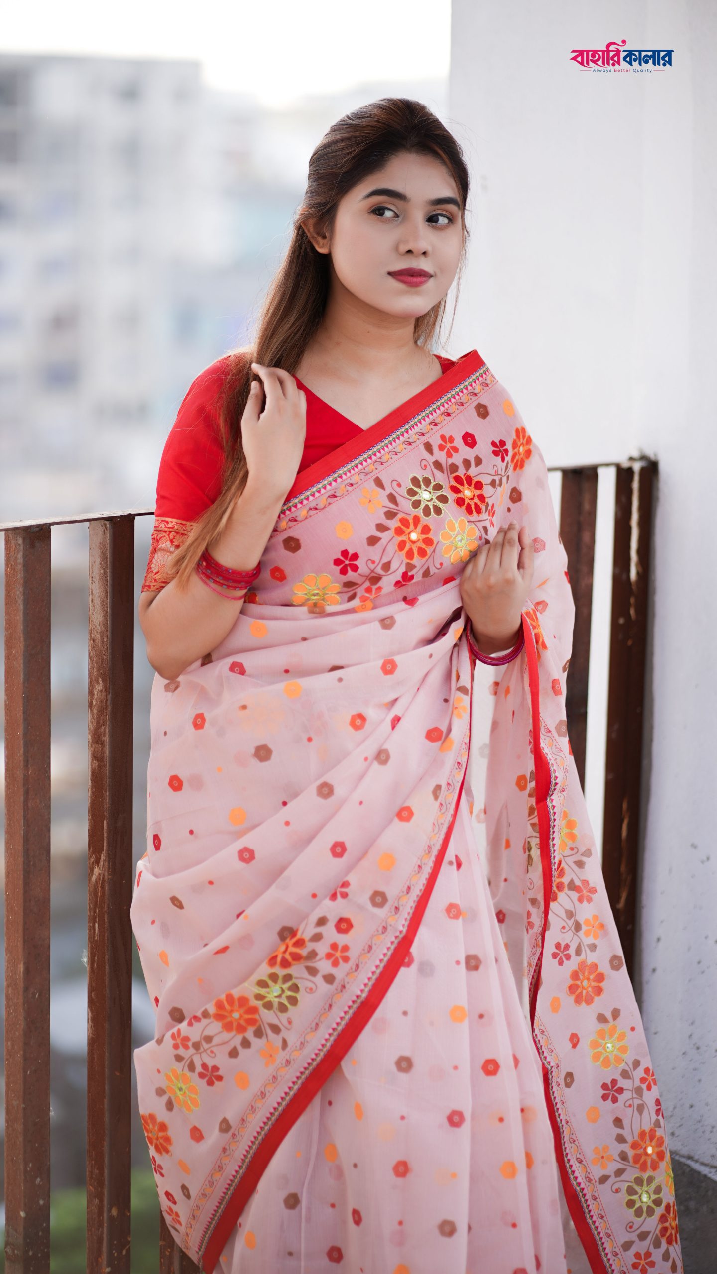 প্রিমিয়াম বুটিক শাড়ি, এম্বয়ডারী এবং সুতার কাজ করা সাথে রানিং ব্লাউস পিস থাকবে (Code 259) - Image 4